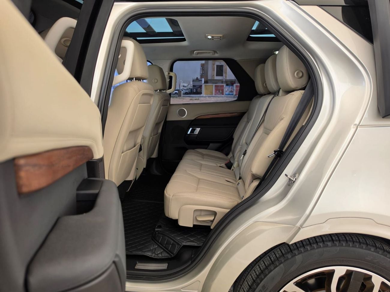 Land Rover Discovery HSE LUXURY