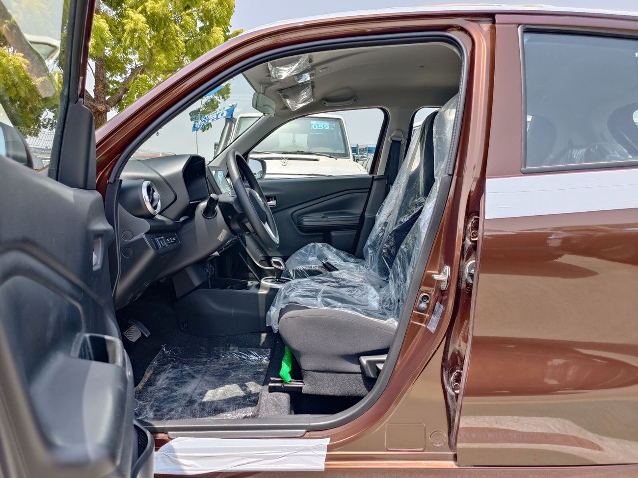 Suzuki Celerio 1.0L V4, GLX, Black Rims, A/T, Gear, SPECIAL QUANTITY DEAL OFFER FOR ALGERIA (CODE # CGLM)