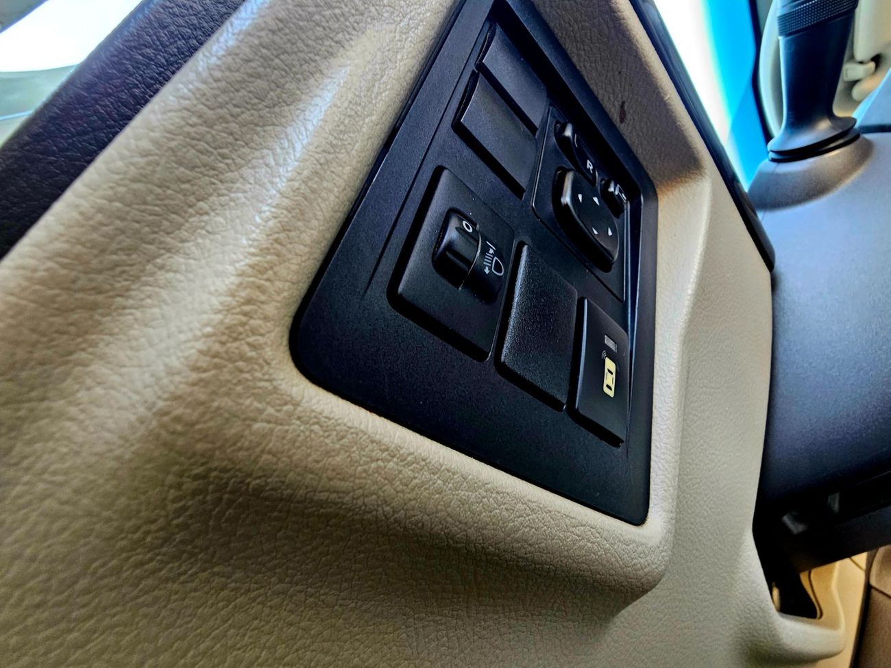 Toyota Prado GXR/ SUNROOF LEATHER/ V6 4.0L 4WD/ LOW MILEAGE