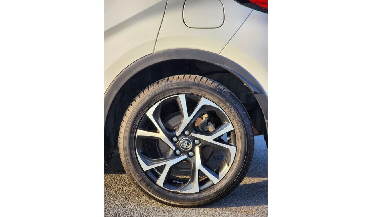 Toyota CHR TOYOTA C-HR