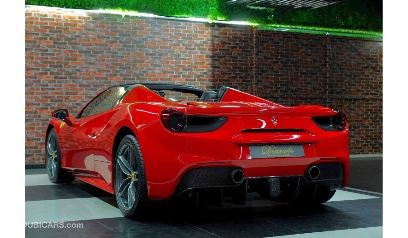 فيراري 488 Spider