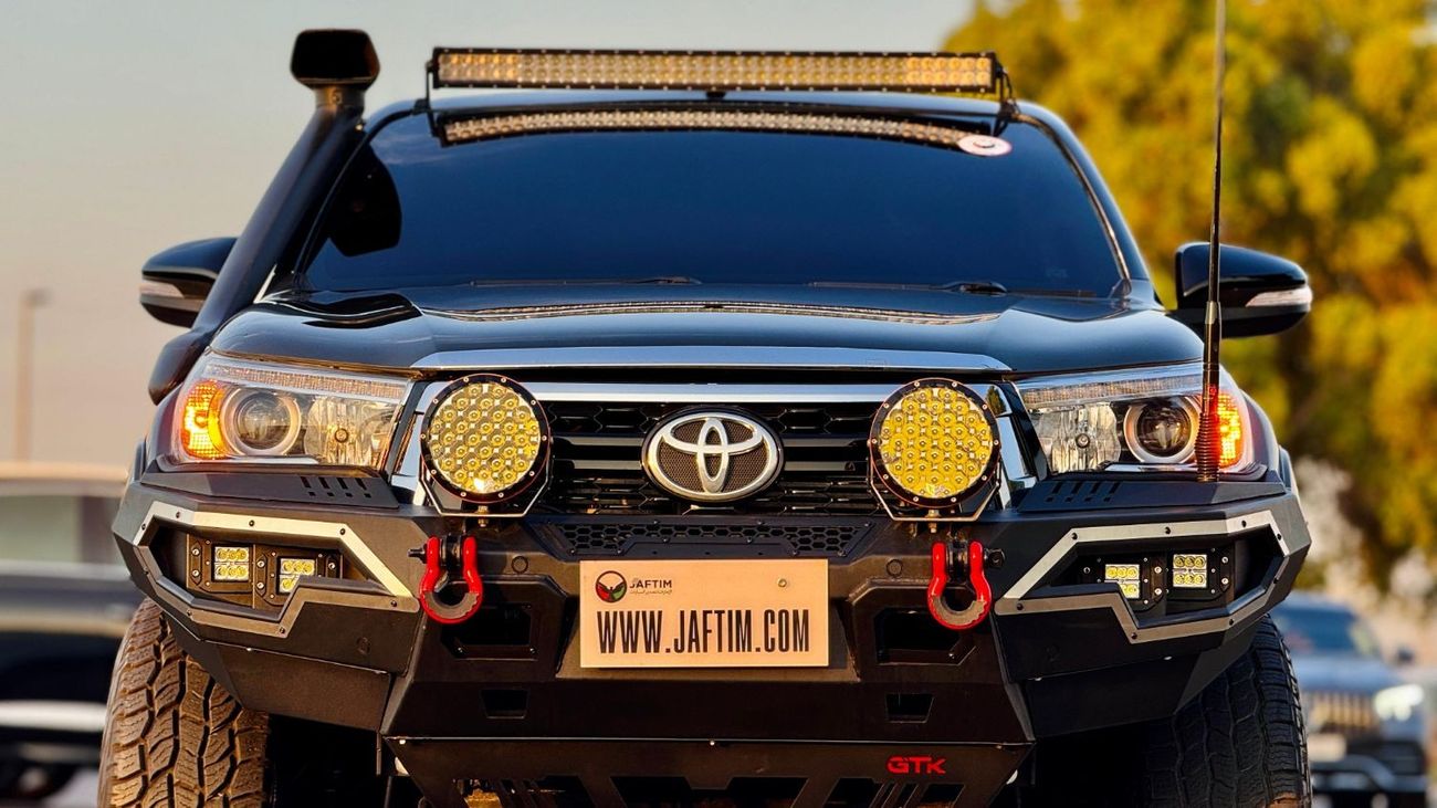 تويوتا هيلوكس -