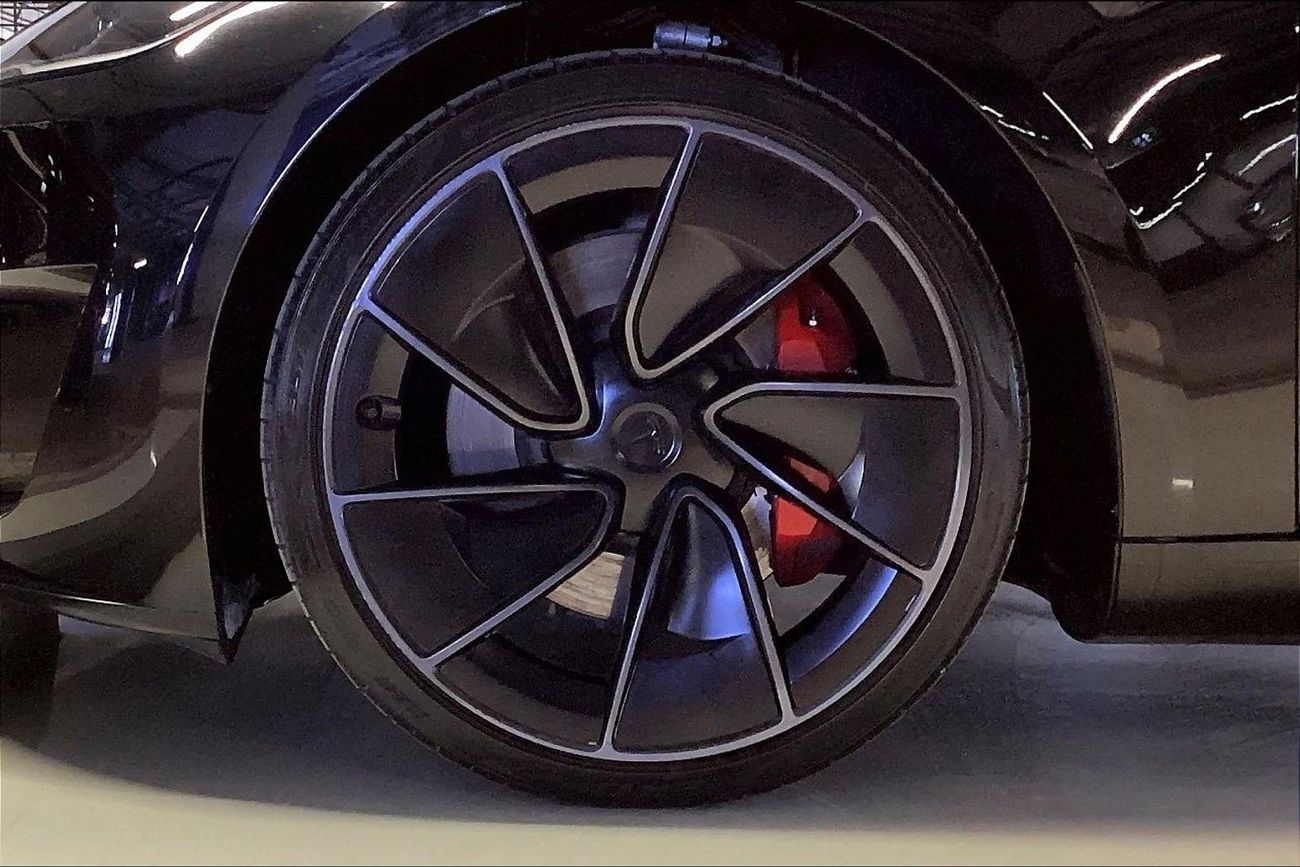 تسلا موديل 3 Performance (Dual Motor) | شامل الضمان | 0 ﺪﻔﻋﺓ ﺃﻮﻟﻯ