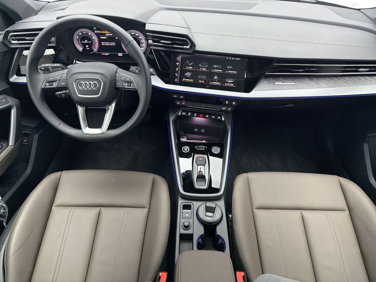 أودي A3 A3 Sedan Advanced 35 TFSI 150hp (Ref# 02740)