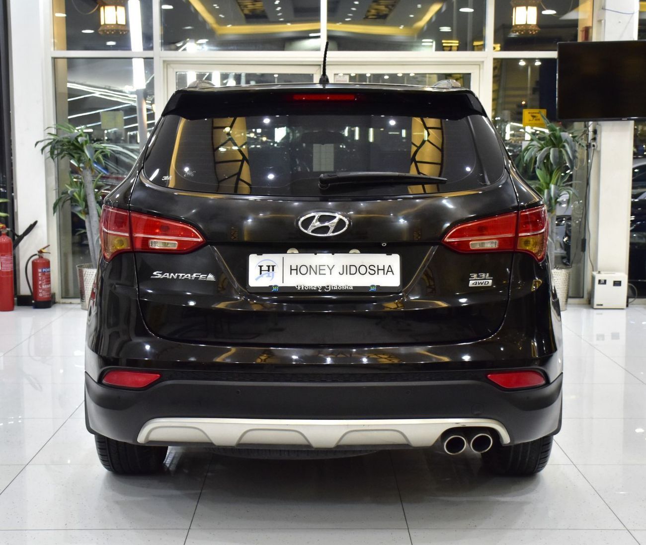 هيونداي سانتا في EXCELLENT DEAL for our Hyundai SantaFe 4WD 3.3L ( 2014 Model ) in Black Color GCC Specs