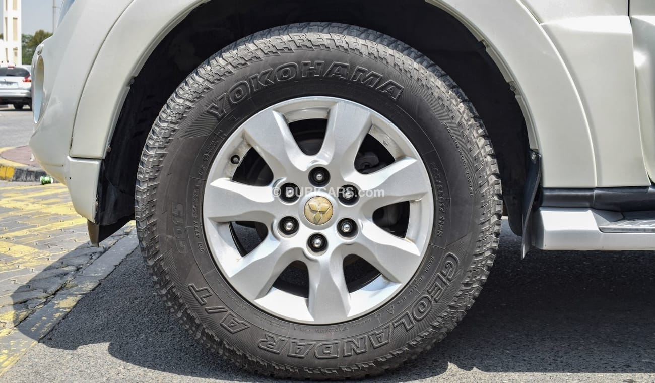 Mitsubishi Pajero GLS