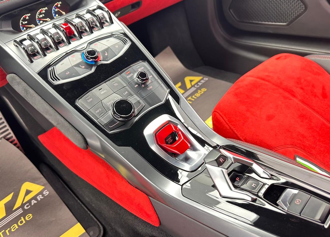 لامبورغيني هوراكان 2016 Lamborghini Huracan LP-580-2 Coupe, Lift Kit, Lamborghini Full Service History, GCC