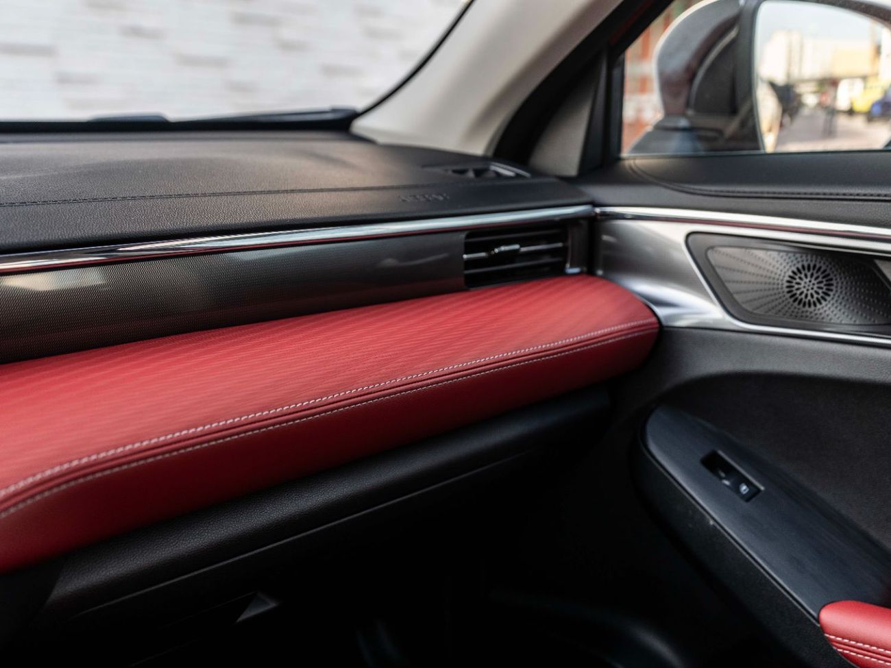 Haval Jolion 1.5T High Deluxe (181 hp)