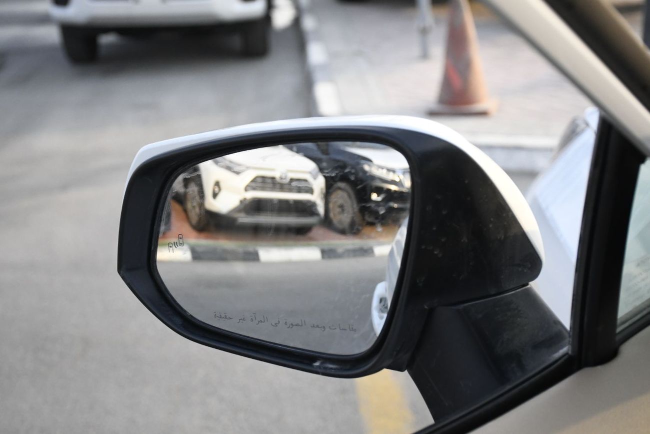 Toyota RAV4 Limited 2.5L hybrid with BSM & Door Molding