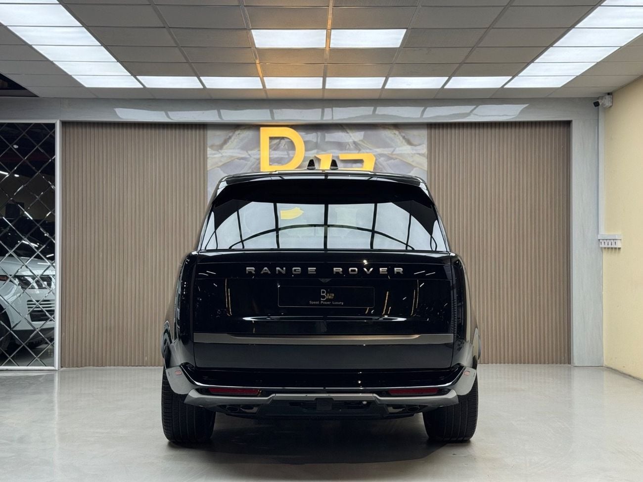 Land Rover Range Rover LWB First Edition P530 4.4L