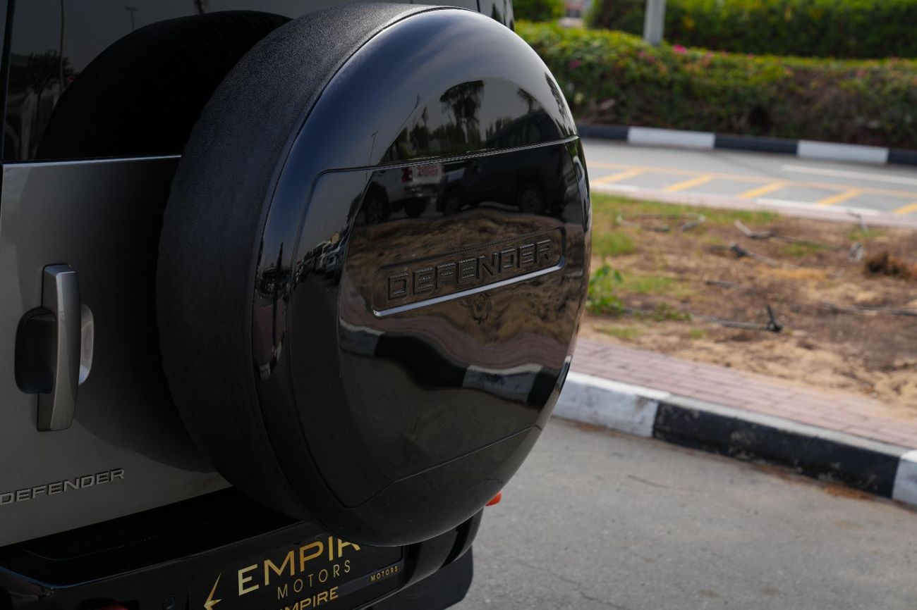 Land Rover Defender P400 110 X 3.0L (5 Seater)