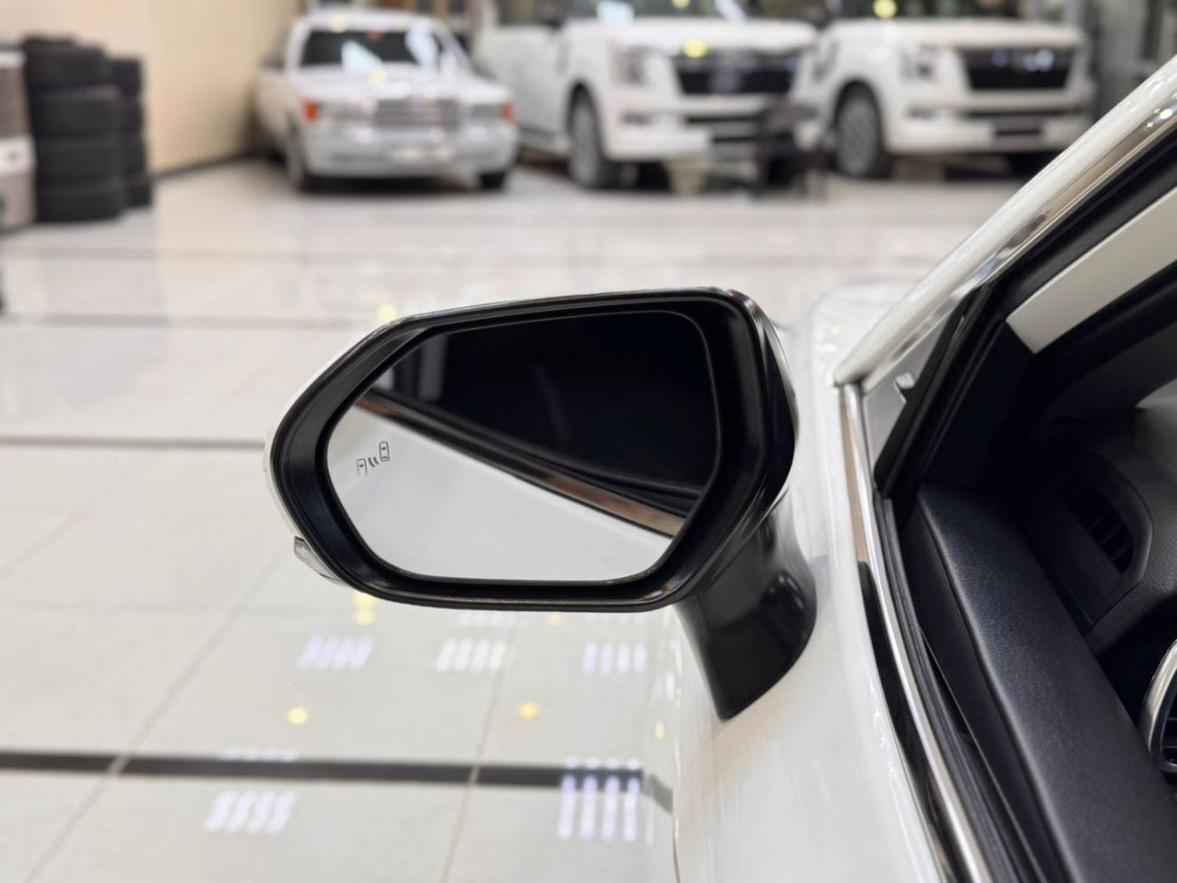 Toyota Camry SE 2.5L (181 HP)