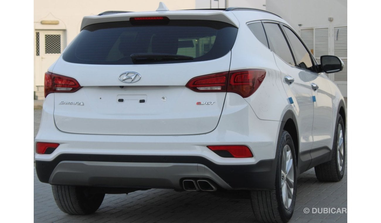 Hyundai Santa Fe Hyundai Santa Fe 2017, imported from Korea, full option diesel, in excellent condition, without acci