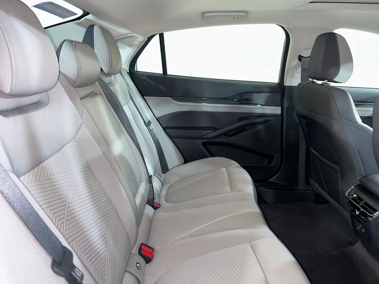 فورد توروس AMBIENTE TPC1225N/AL TAYER MOTORS / AL QOUZ SHOWROOM