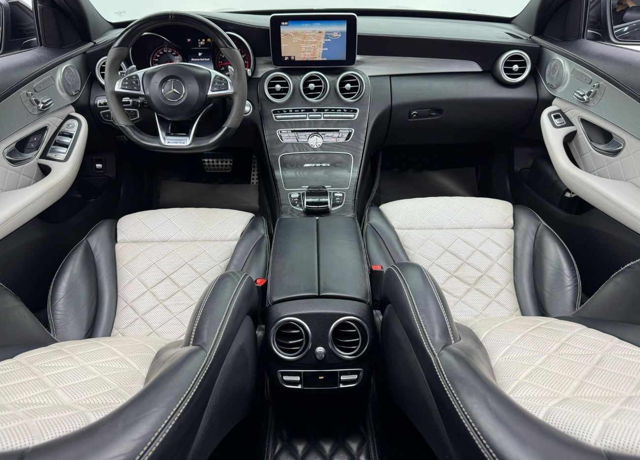 Mercedes-Benz C 63S AMG Std 4.0L Sedan 2015 Mercedes-Benz C63 S AMG, Full Service History, Excellent Condition, GCC