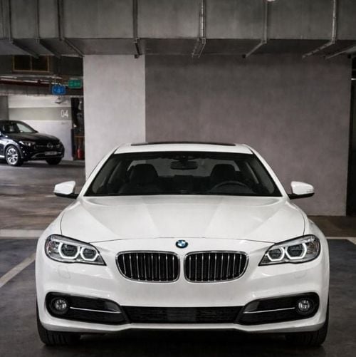 بي أم دبليو 528i