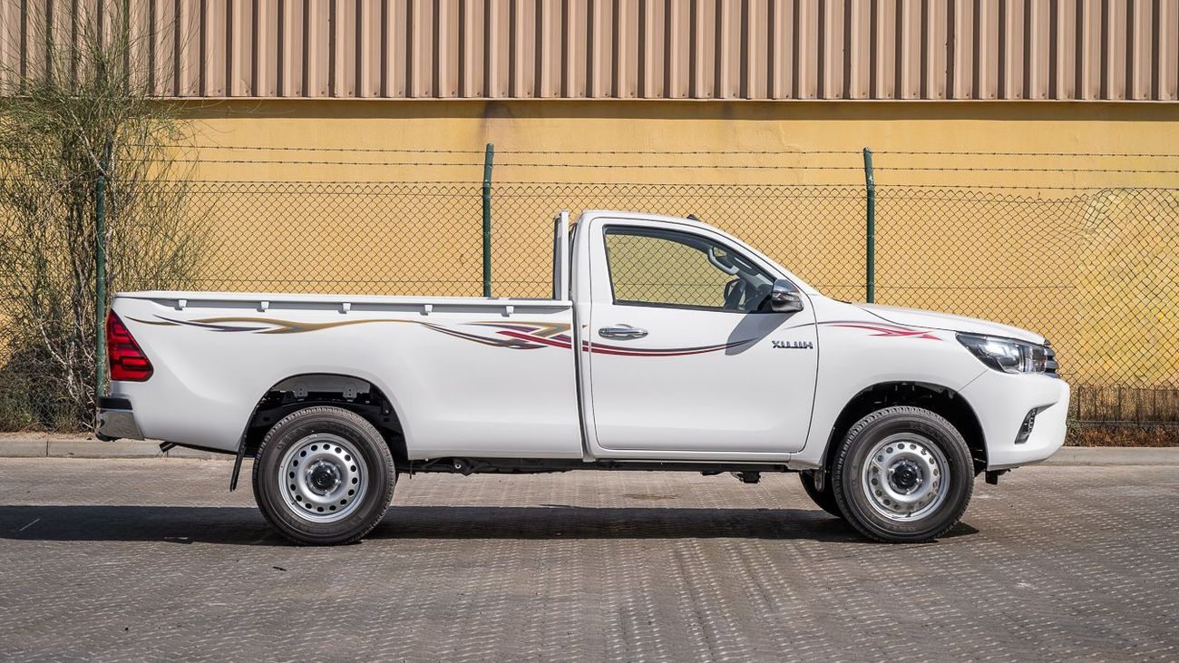Toyota Hilux TOYOTA HILUX 2.7 SC 4X4 BASIC 5MT -2026YM