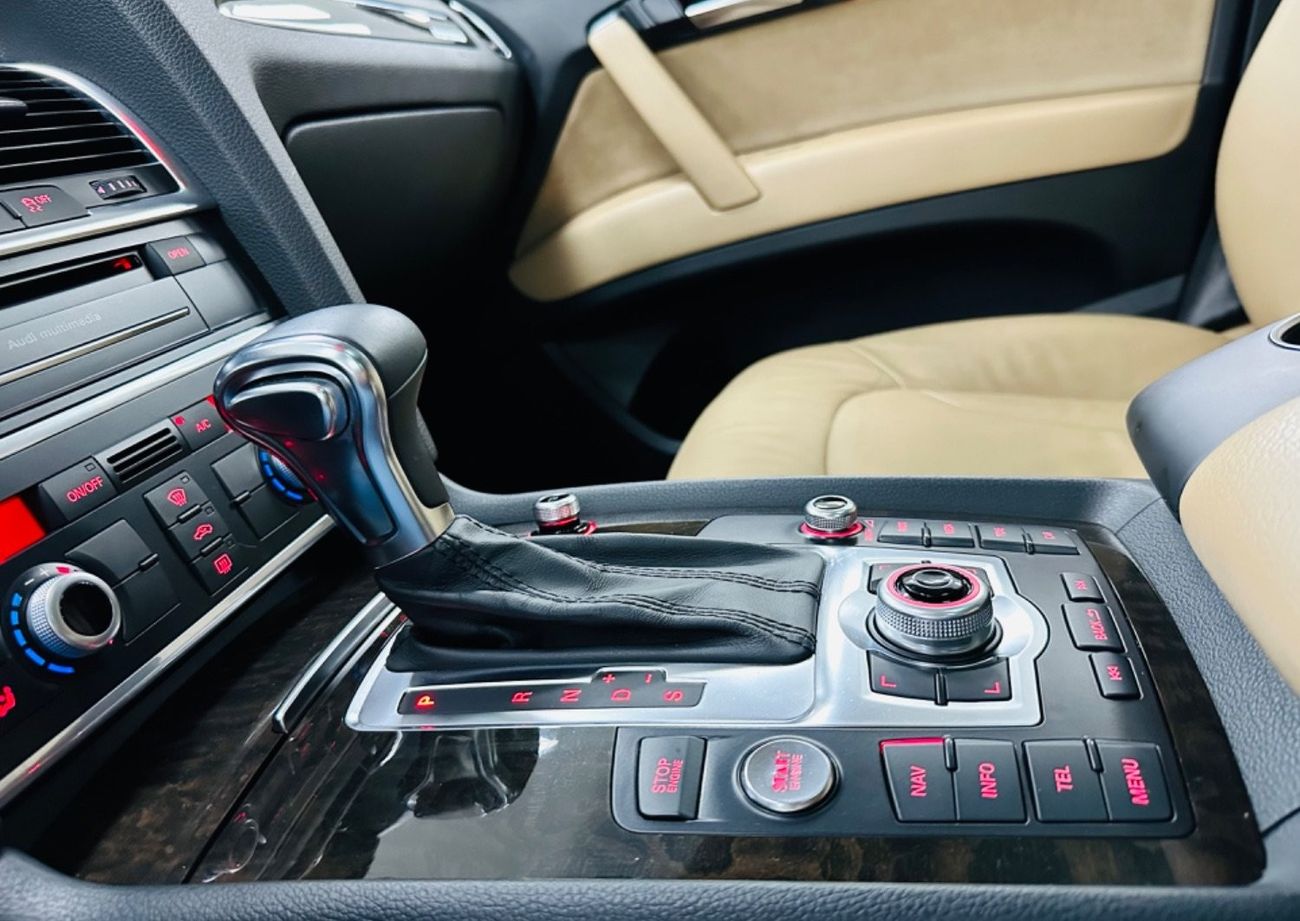 أودي Q7 TFSI quattro S-لاين