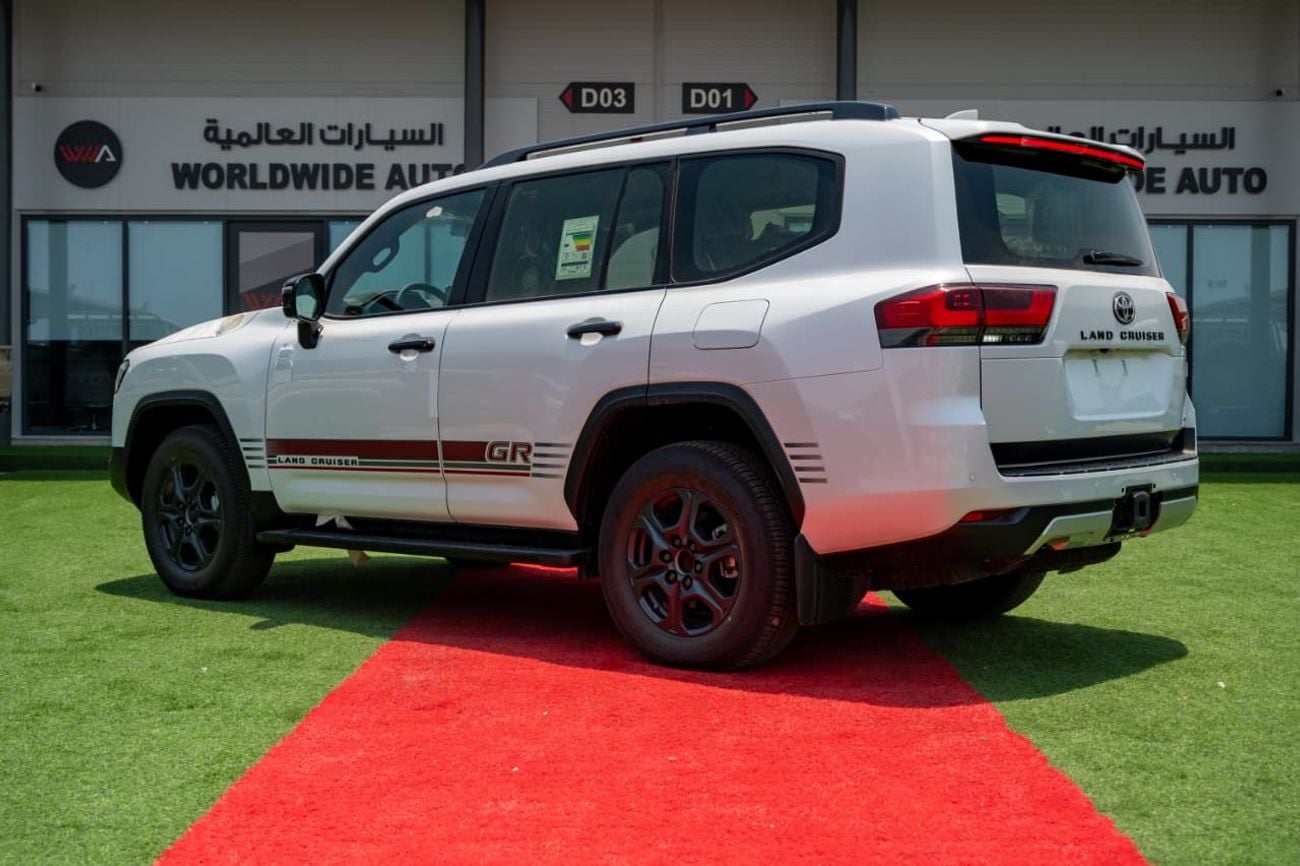 Toyota Land Cruiser GR SPORT 3.5L TT HEV 2025