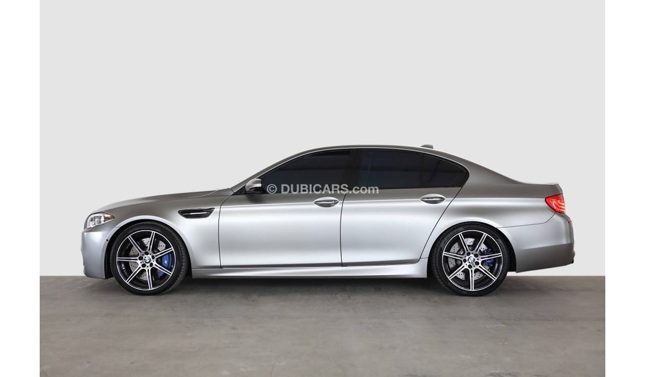 بي أم دبليو M5 2015 BMW M5 30 Jahre Edition (1 of 300 Worldwide! BMW Warranty & Service)