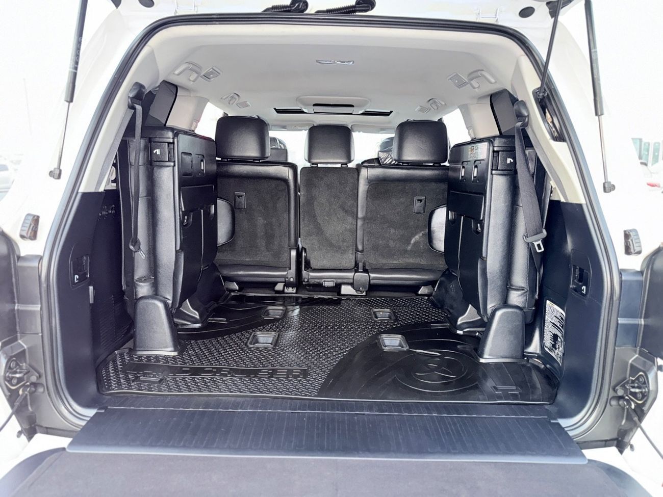 Toyota Land Cruiser Toyota Landcruiser Sahara RHD