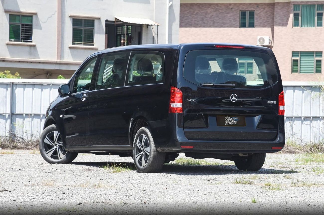Mercedes-Benz Vito 2.0T Elite 7-seater