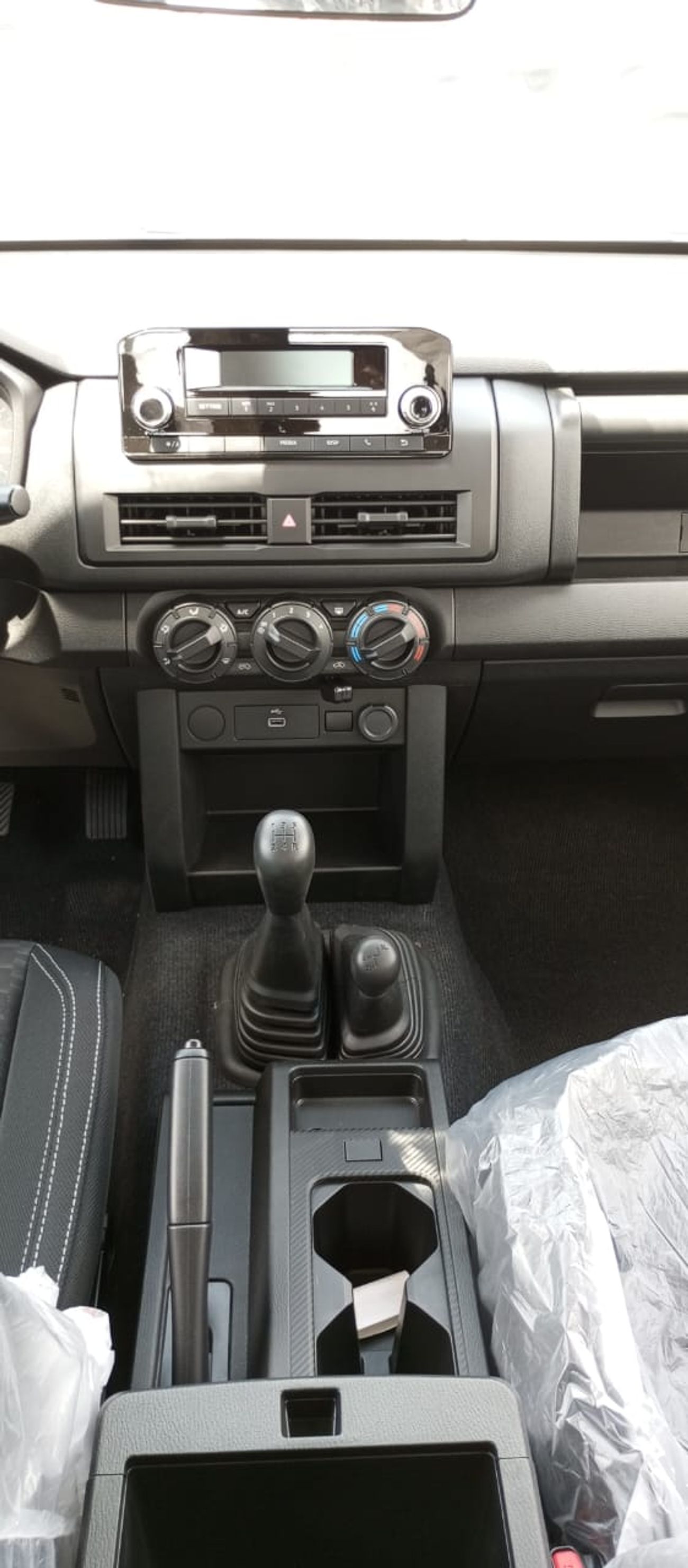 Mitsubishi L200 MITSUBISHI L200 2.4L GLS PETROL 4WD DC MT  ( 2026 MODEL)