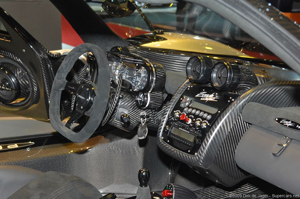 Pagani Zonda Cinque interior - Cockpit
