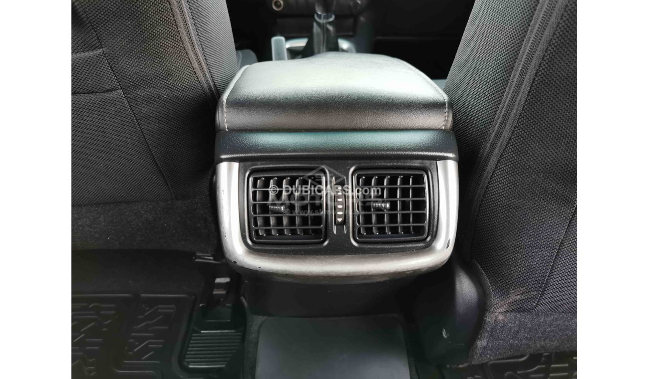 Toyota Hilux 2.7L PETROL, 17" ALLOY RIMS, KEY START, XENON HEADLIGHTS (LOT # 2420)