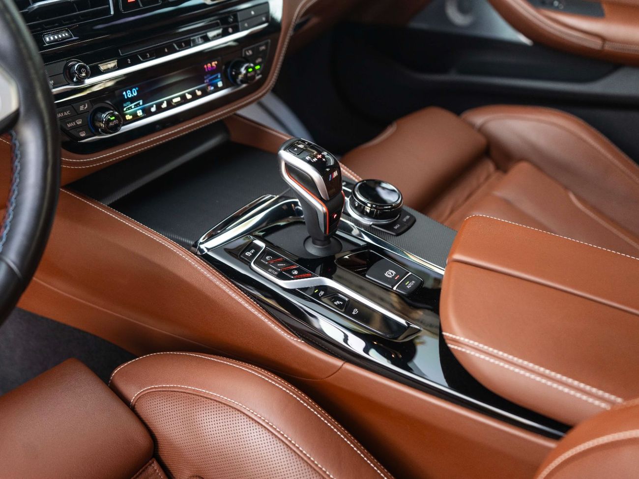 BMW M5 Competition 4.4L (617 HP)