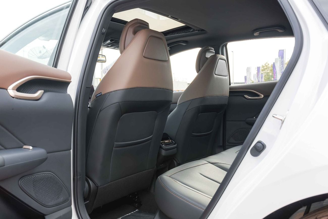 تشنجان ايادو بلس Changan EADO PLUS 1.5T 2025 (White&Black)
