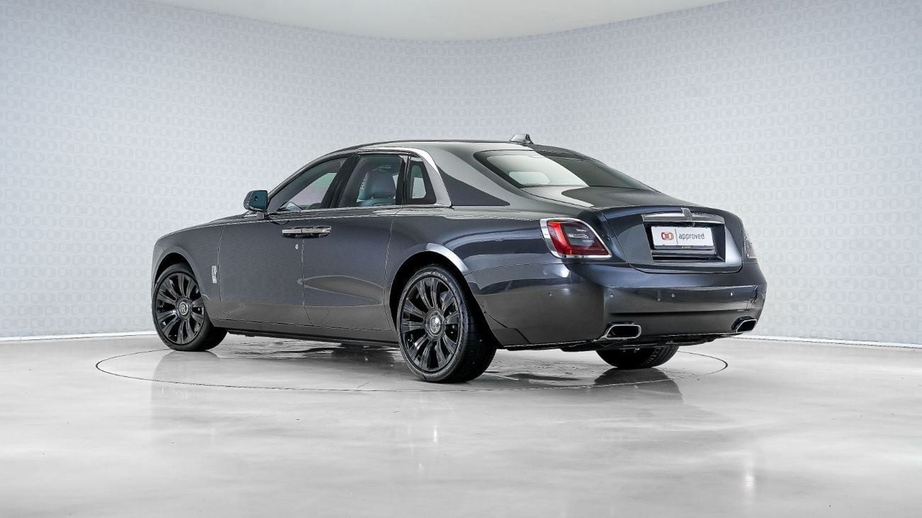Rolls-Royce Ghost Silver badge | AED 13,659 PM | Up to 3 Years Unlimited Warranty | GCC