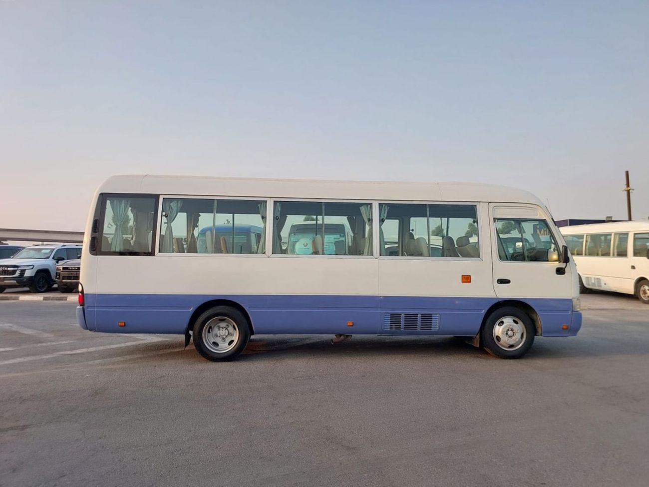 تويوتا كوستر  (RAMADAN OFFER) TOYOTA COASTER BUS RHD 2008 MODEL 4.0 L DIESEL AUTOMATIC(PM53925)