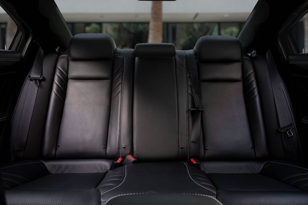 دودج تشارجر 6,835 P.M | 0% Downpayment | Dodge Charger SRT Hellcat Redeye!