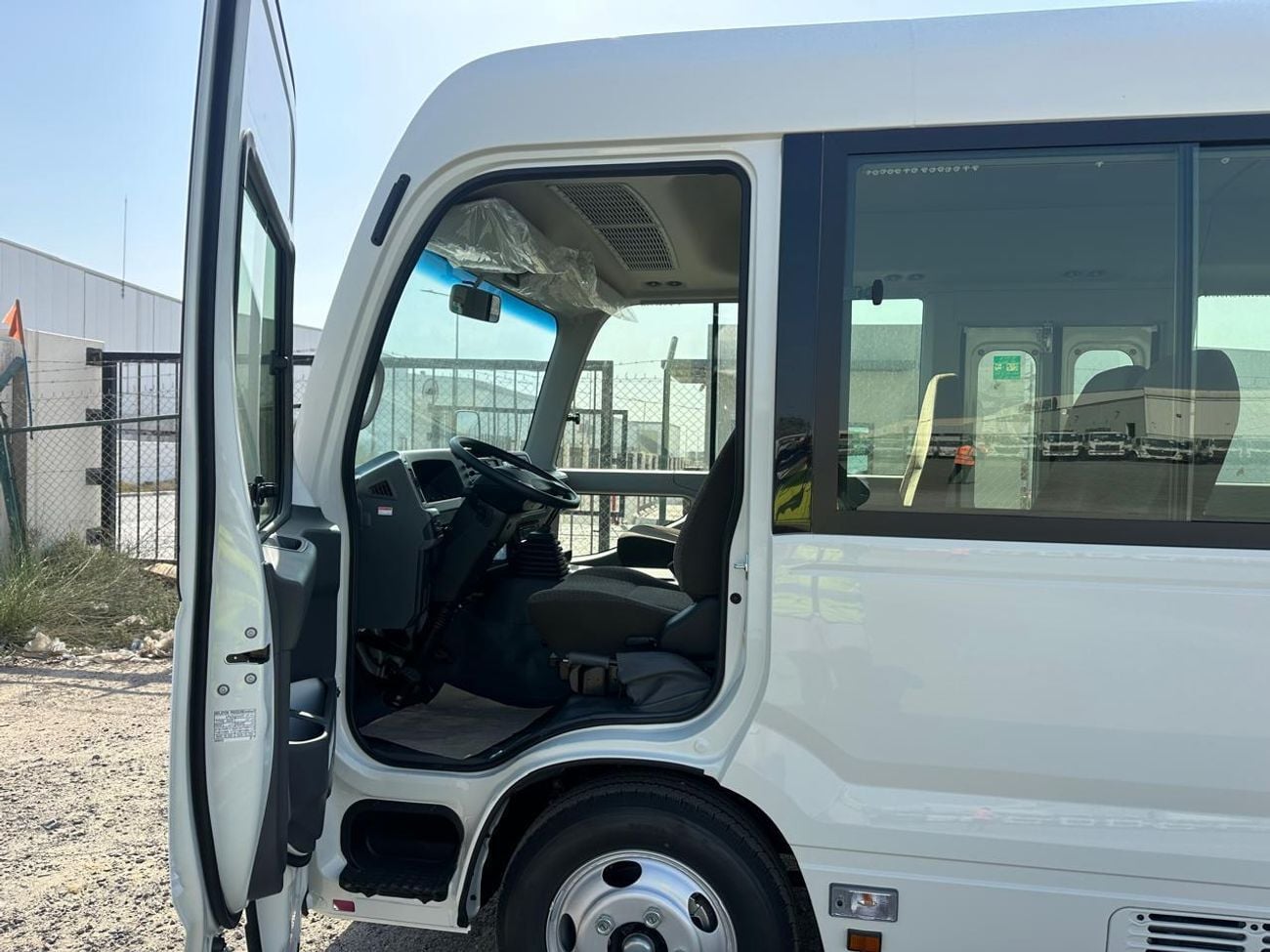 تويوتا كوستر 2025 Toyota Coaster 2.7L 23-Seater 4-Cyl Petrol Manual Transmission RWD Only For Africa