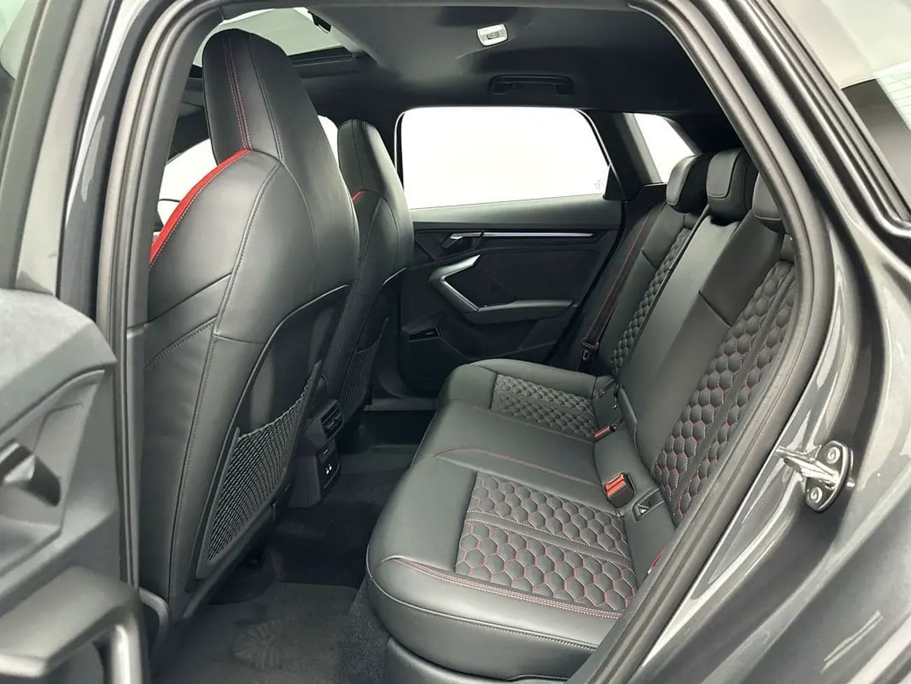 Audi RS3 Sportback 400hp (Ref# 04534)