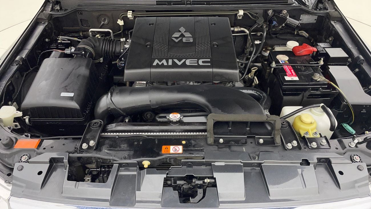 Mitsubishi Pajero GLS Highline 3.8L (274 HP) 2020 GLS HIGHLINE | AED 1097/Month | 0 DP | 30 Day Return | Warranty | Se