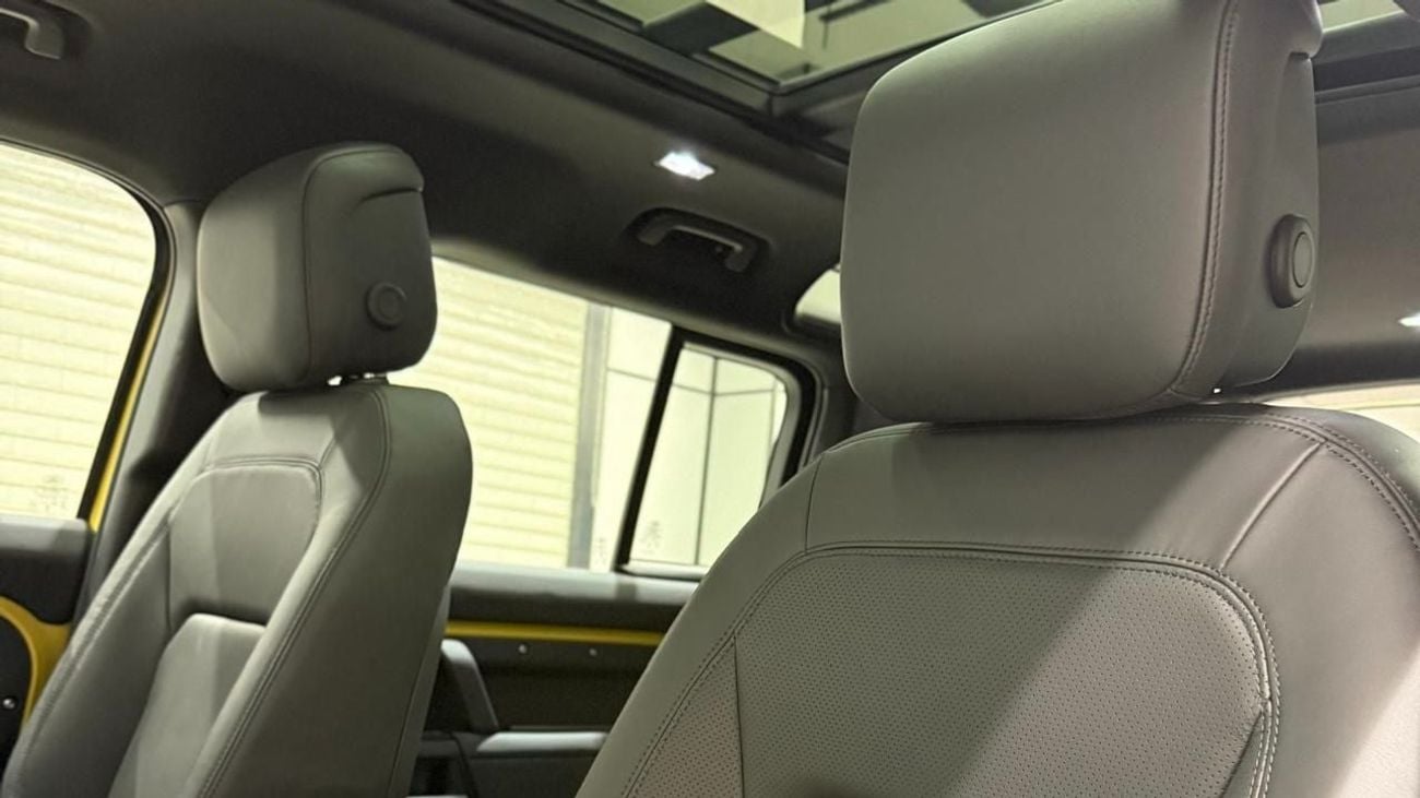Land Rover Defender Trophy Edition V6 | GCC Specs | 5-Year Warranty & Service Contract