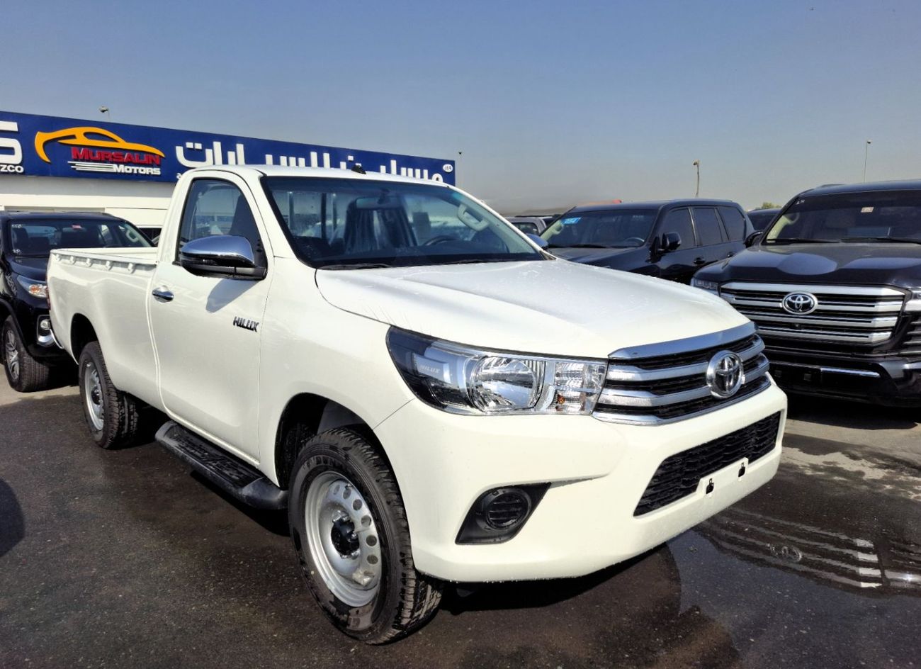Toyota Hilux Toyota Hilux DLX 2.4L 2025 SC MT White Diesel
