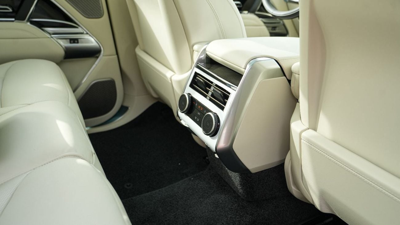 لاند روفر رينج روفر Autobiography P530 4.4L V8  Santorini Black Export Price