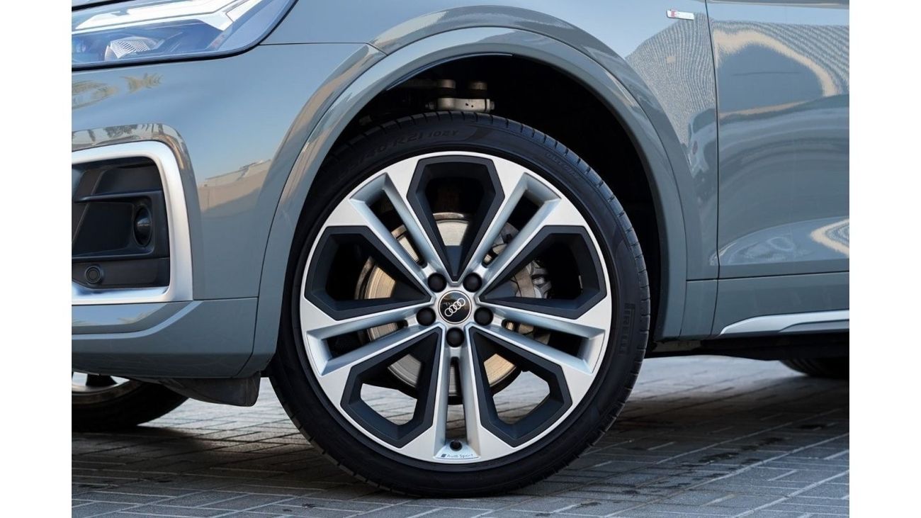 Audi Q5 45 TFSI quattro S Line Audi Q5 45TFSI Quattro S-Line Sportback 2022 GCC under Agency Warranty and Se