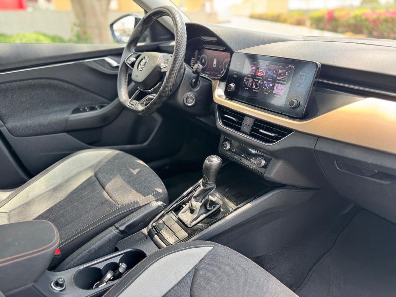 سكودا سكالا Style 1.6L