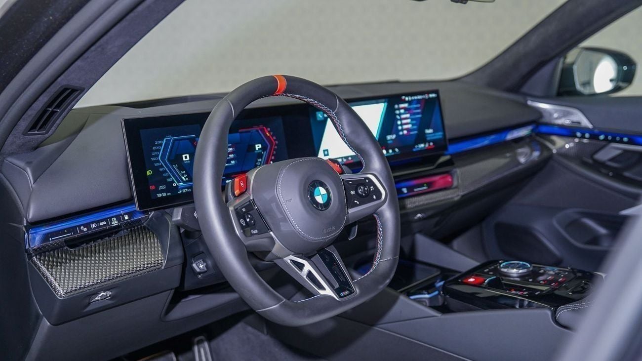 بي أم دبليو M5 Special Offer | AED 8,100 PM | Service Package March 2030 | M5 Individual