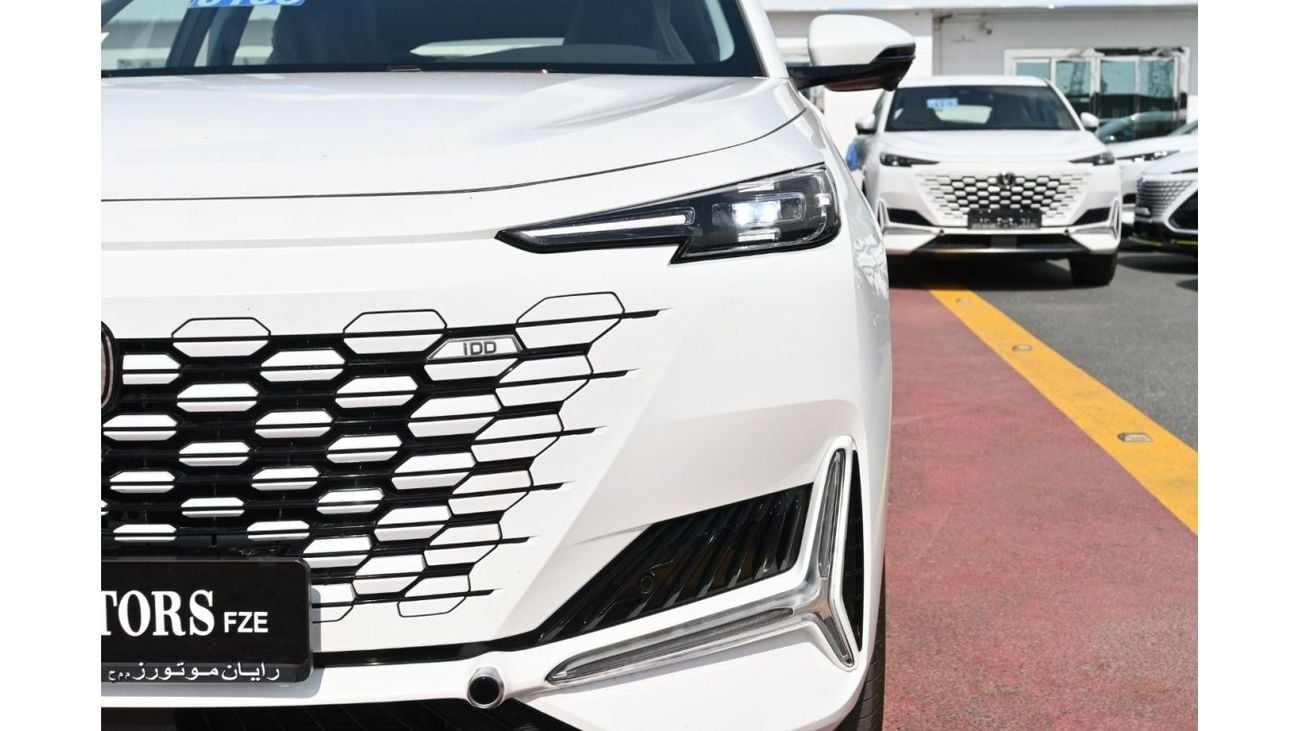 تشنجان يوني ك 2023 Changan Uni-K 1.5L Turbo Plug-in Hybrid, Color White 120km Electric Range. SUV