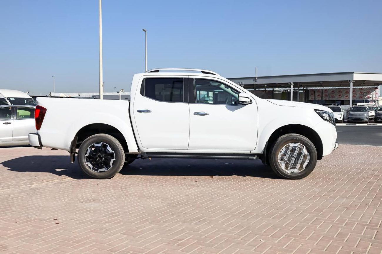 نيسان نافارا Std 2.5L 4WD M/T