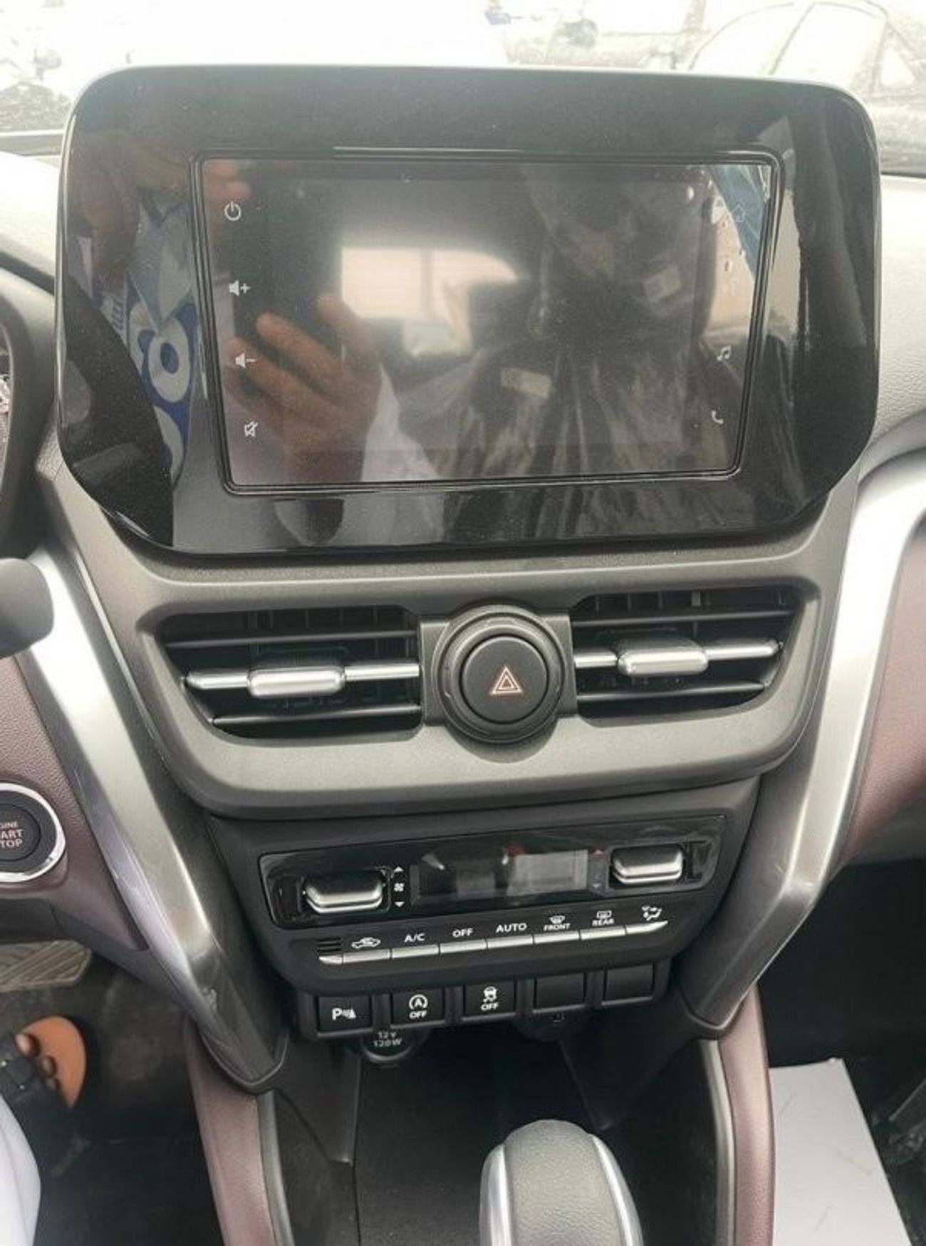 تويوتا أوربان كروزر 2025 Toyota Urban 1.5L AT Petrol Zero KM Without Sunroof