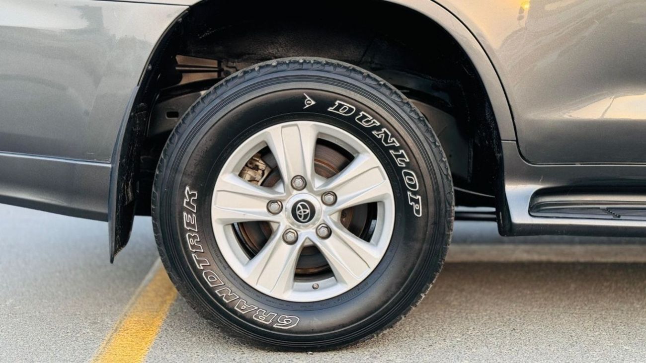 Toyota Land Cruiser PREMIUM CONDITION | 4.0L PETROL | SUNROOF | LHD | 2020 | COOL BOX | REAR VIEW CAMERA