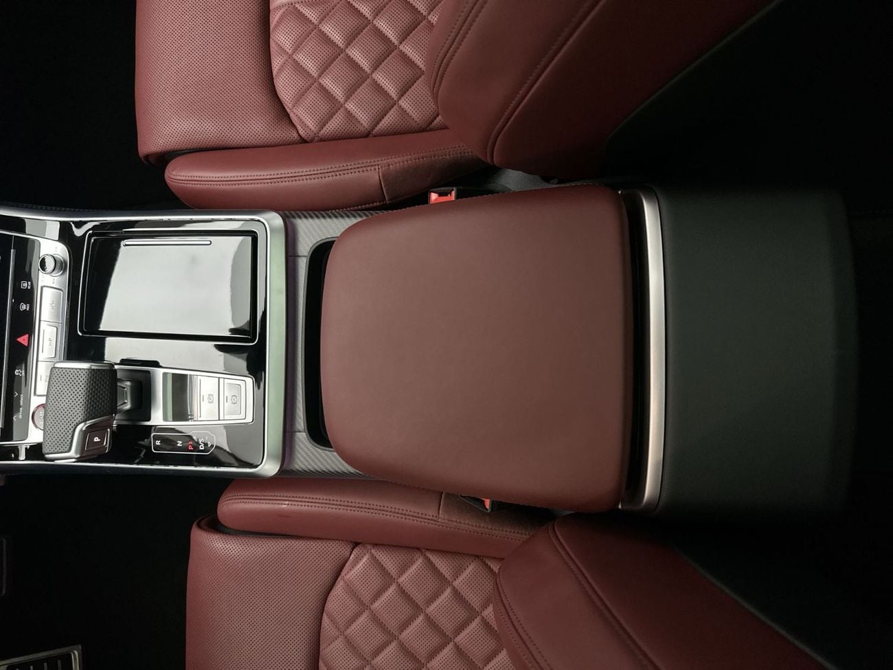 أودي SQ7 SQ7 SUV TFSI 507hp (Ref# 20069)