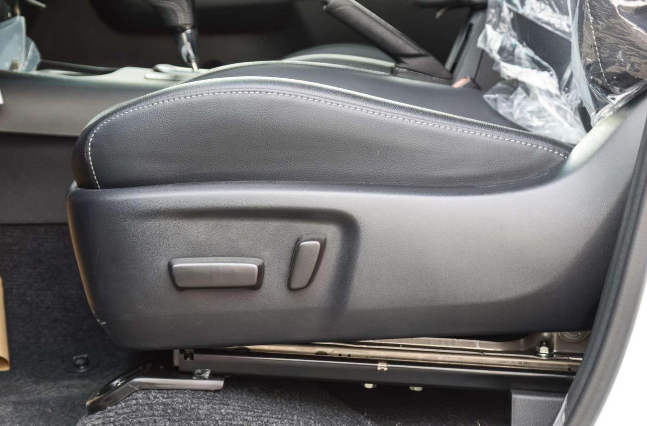 تويوتا هيلوكس TOYOTA HILUX GR 2.8L 4WD 4DOOR AT PICKUP 2024