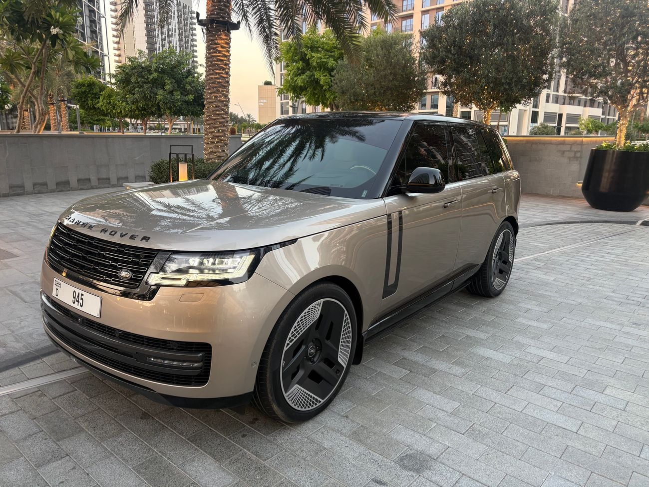Land Rover Range Rover AUTOBIOGRAPHY LWB P530